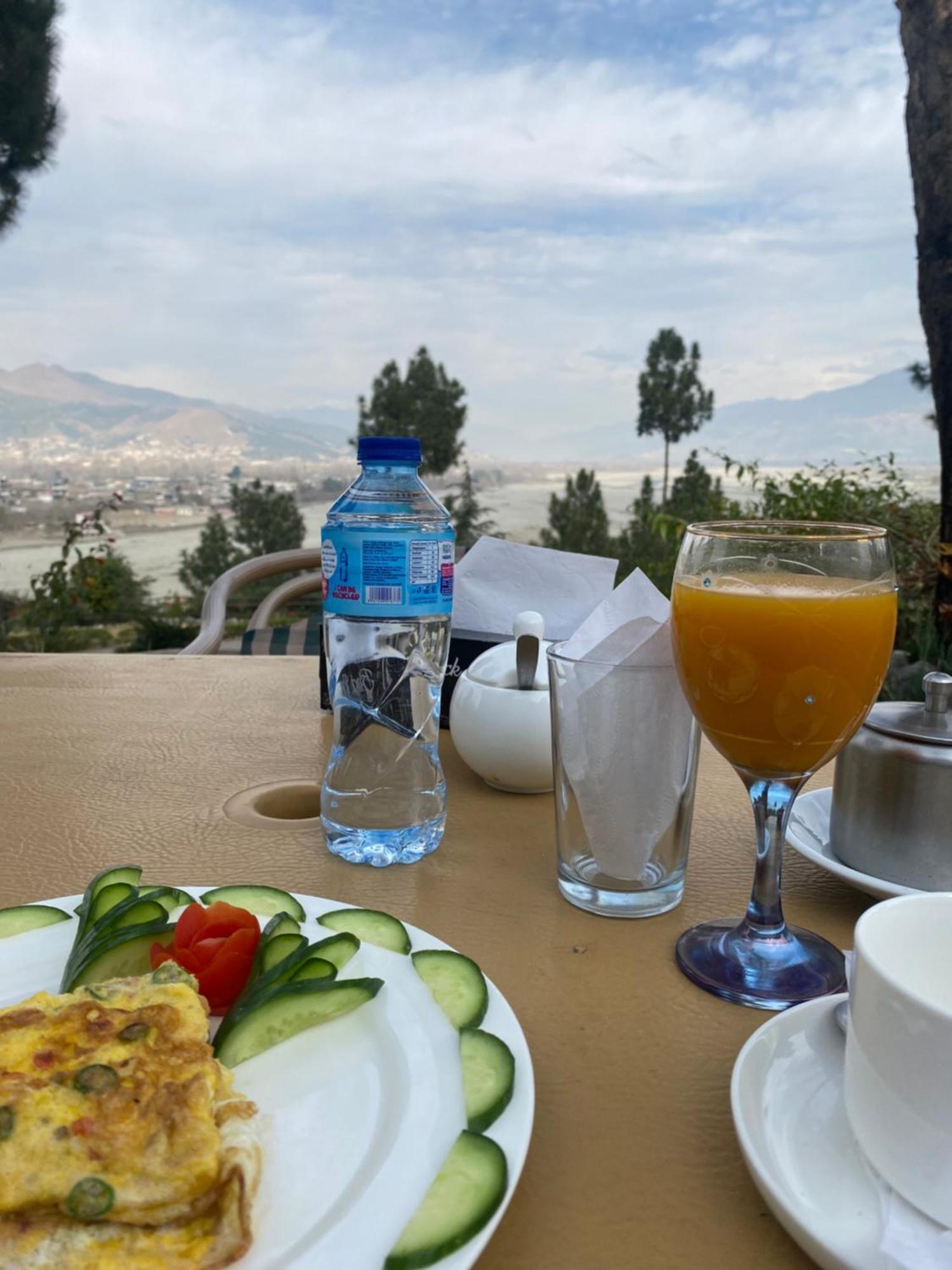 Rock City Resort Mingora Luaran gambar